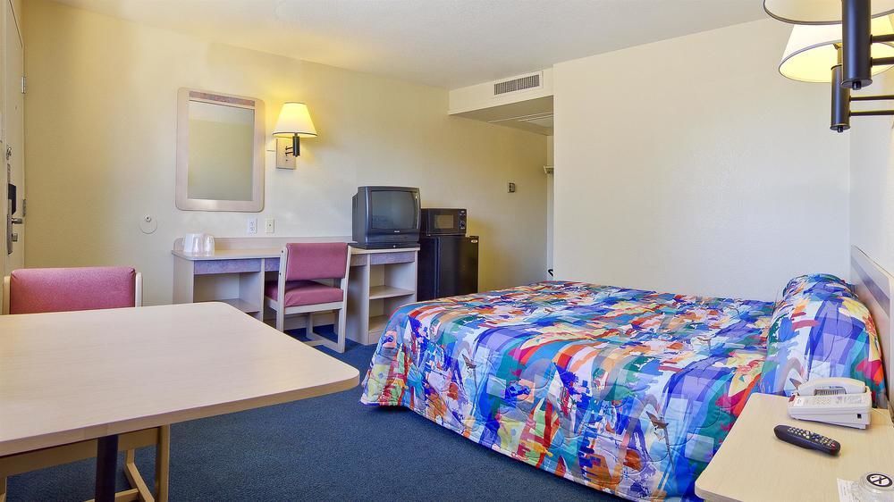 Motel 6-Tuscaloosa, Al Екстериор снимка