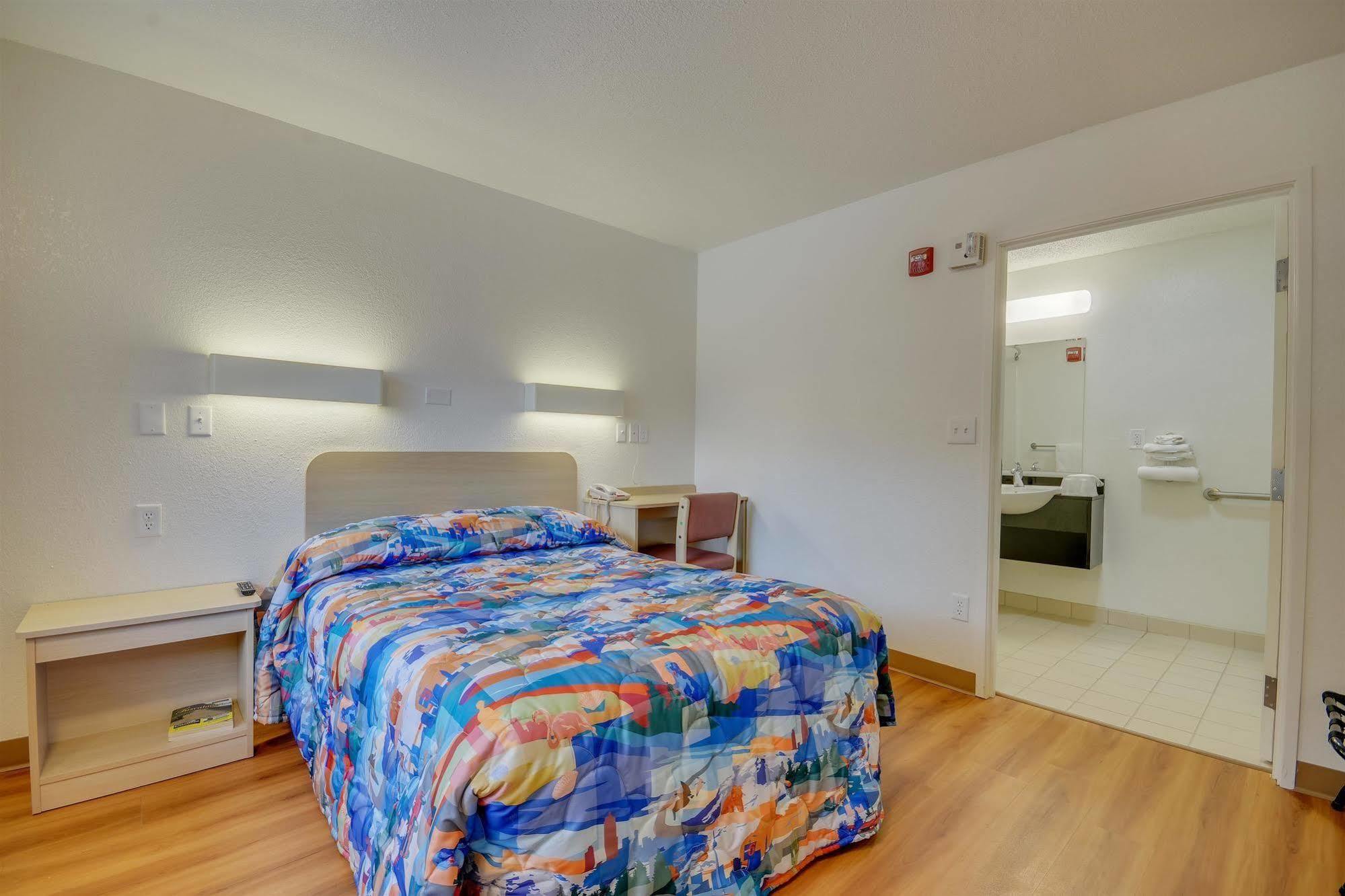 Motel 6-Tuscaloosa, Al Екстериор снимка