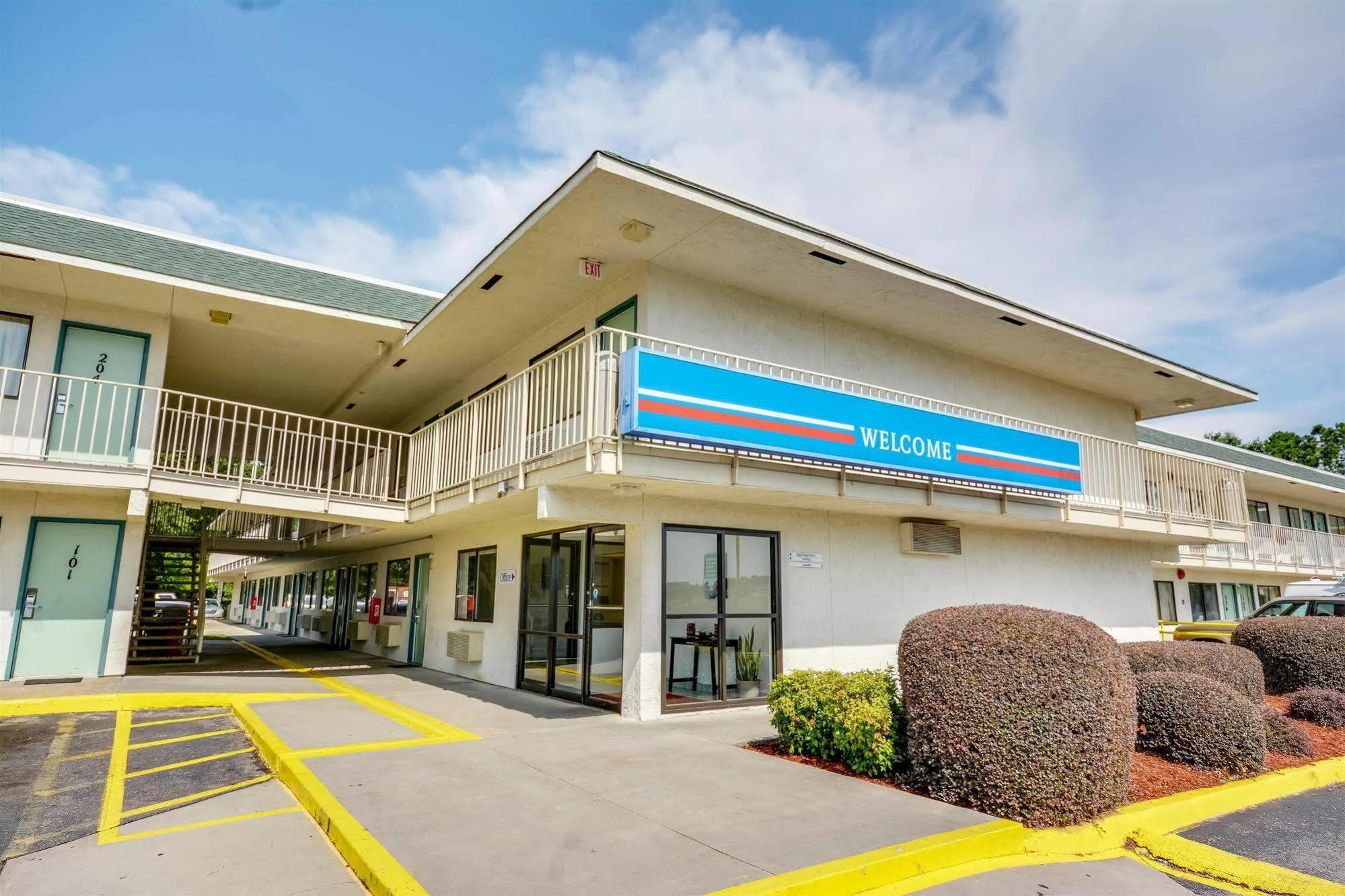 Motel 6-Tuscaloosa, Al Екстериор снимка