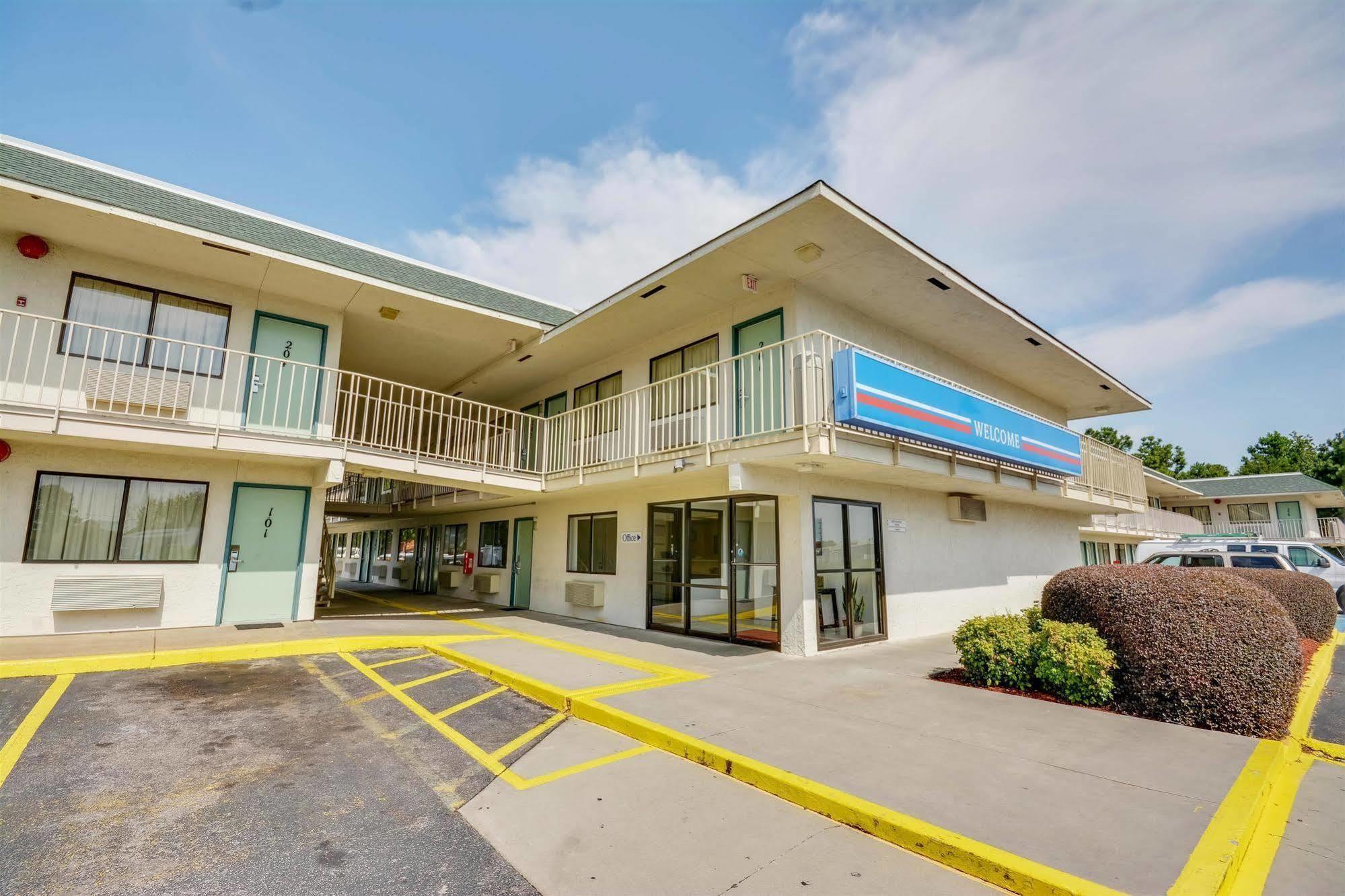 Motel 6-Tuscaloosa, Al Екстериор снимка